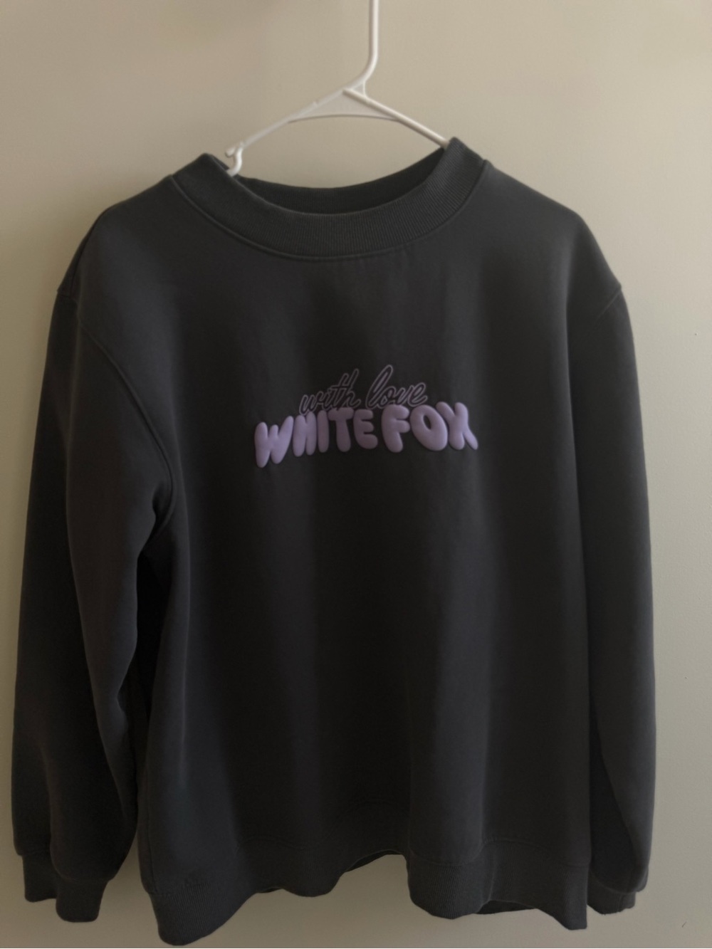 White fox crewneck